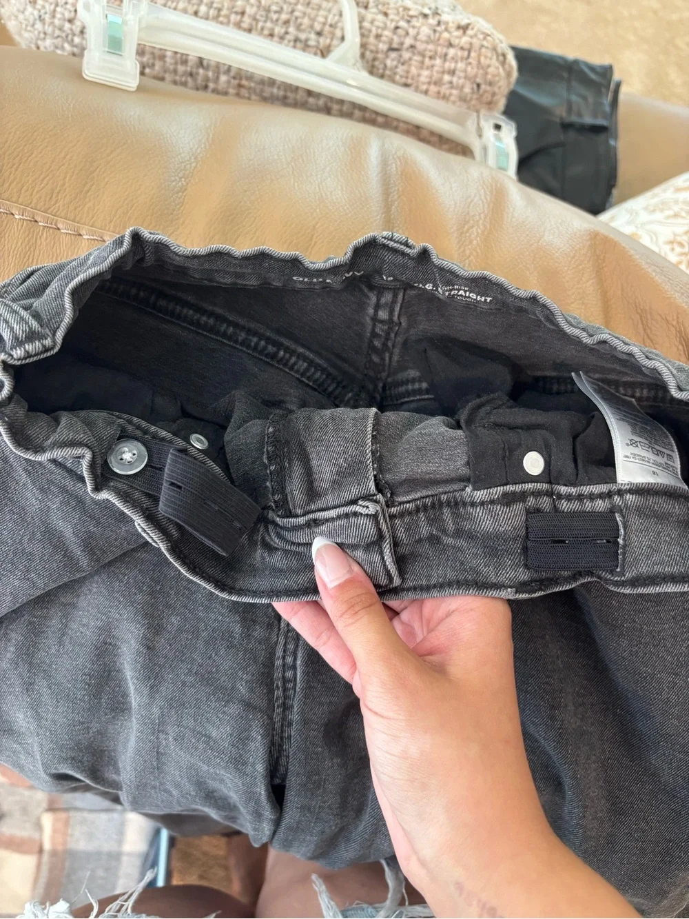 Old Navy Black Cropped High-Rise Jeans